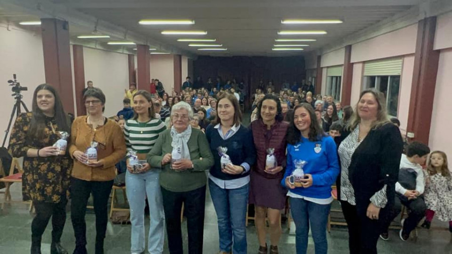 Éxito de la jornada reivindicativa del deporte femenino celebrada en Ponteceso