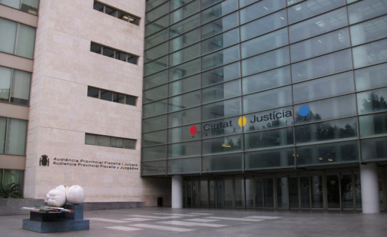 Condenado a 20 años de cárcel un hombre que violó a una mujer y la retuvo horas en un chalé