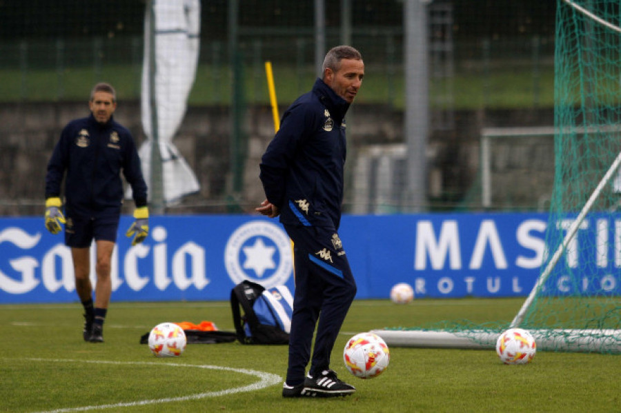 Cano a sus jugadores: "Si llevan cuatro jugadas bailándonos, parad el balón"