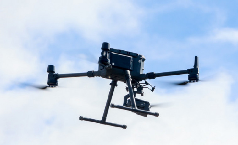 Buscan con drones a un hombre mayor desaparecido en Ponteceso