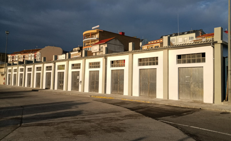 El puerto de Laxe ya tiene nueva nave de departamento para usuarios