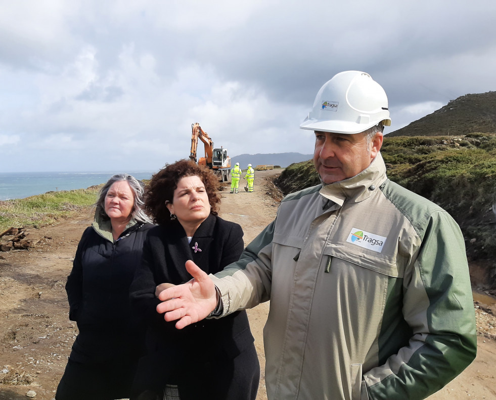 Obras senda cabo vilán