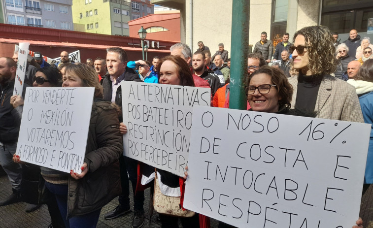 El Concello de Laxe apoya las reivindicaciones de los percebeiros de la Costa da Morte