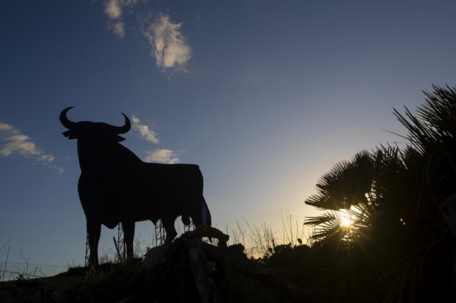 El Toro de Osborne celebra los 25 años de su indulto