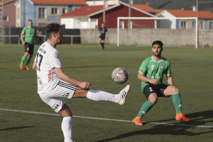 El Fisterra cae en casa ante el Noia