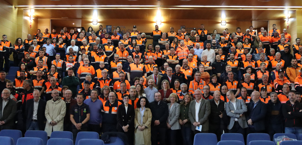 Desfibriladores para once municipios de la comarca