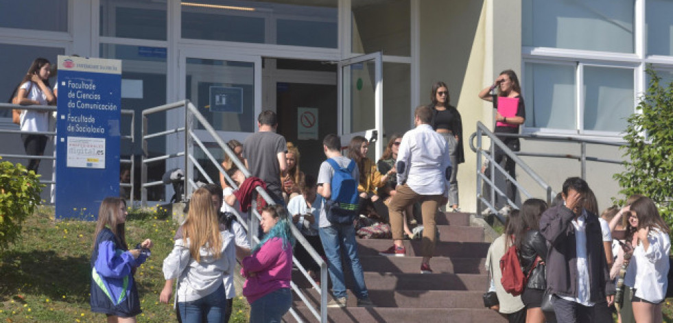 Huelga para estudiantes y fin de colegios mayores segregados en la LOSU