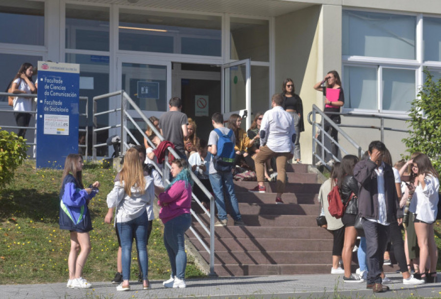 Huelga para estudiantes y fin de colegios mayores segregados en la LOSU