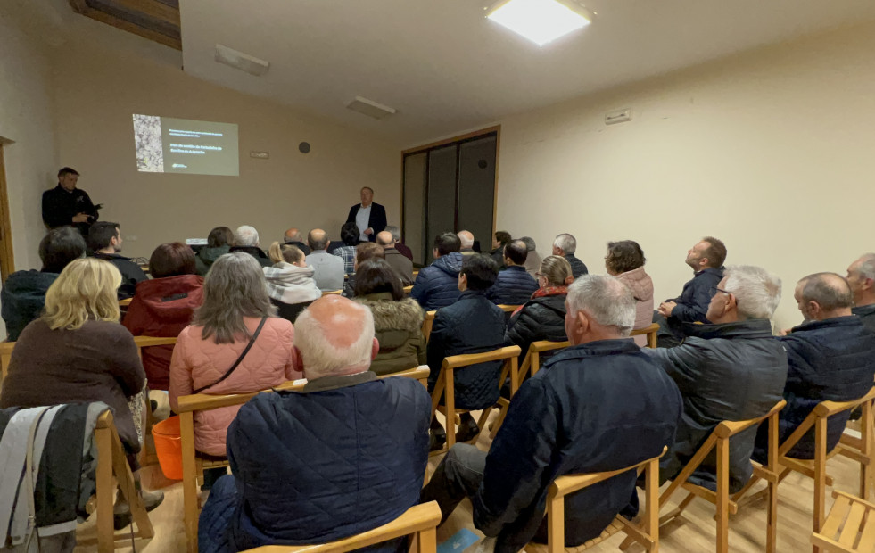 A Laracha pondrá en valor la carballeira de San Fins para convertirla en un referente medioambiental