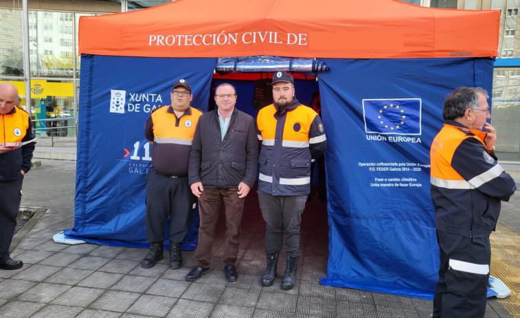 La Xunta dota con tiendas de campaña a Protección Civil de Malpica, Dumbría y Fisterra