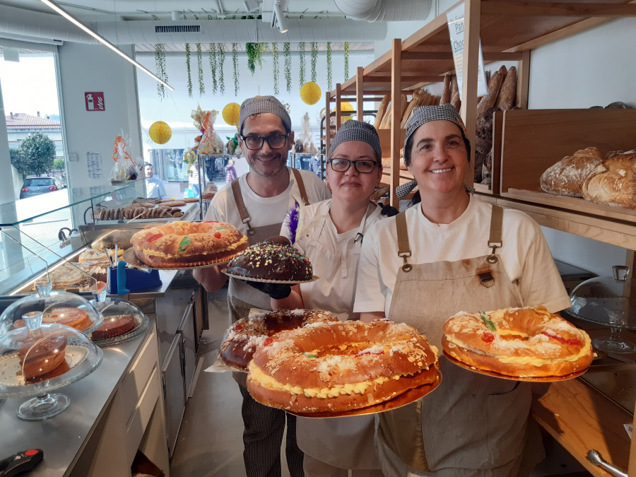 Endulzando el Domingo de Pascua con el tradicional bollo