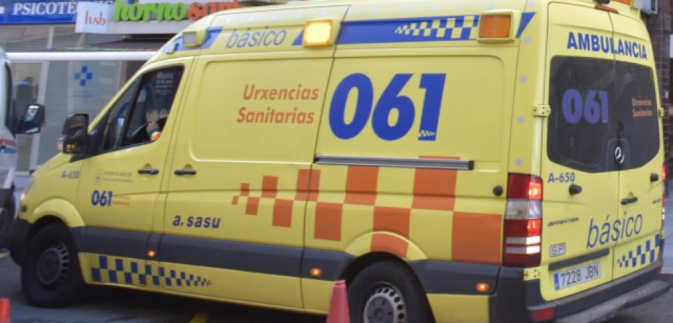 Muere una mujer en A Laracha al volcar el tractor que manejaba