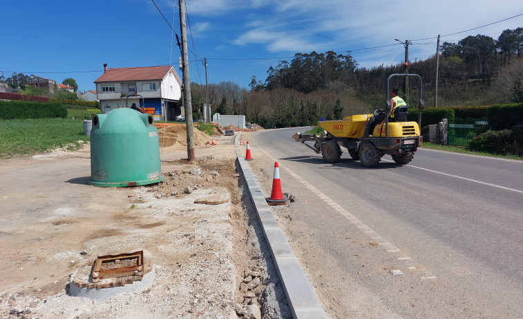 Instaladas las canalizaciones de servicios en la senda de Bormoio