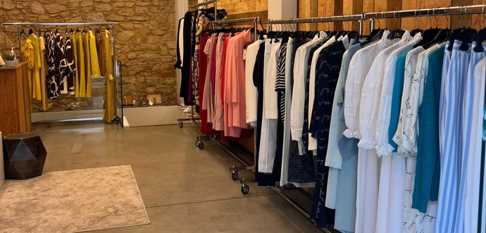Una tienda de lujo efímera en Vilagarcía by Jealfer