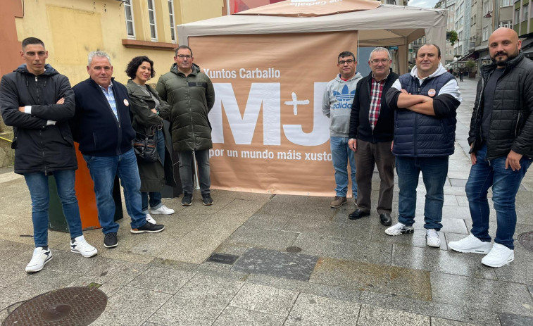 Xuntos Carballo aprovecha la feria para dar a conocer sus propuestas