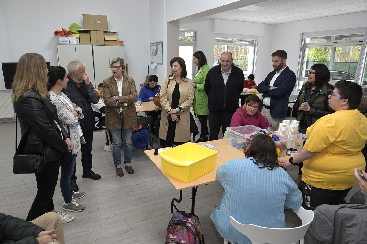 Rosa Quintana visita la Fundación Integro en Cabana de Bergantiños