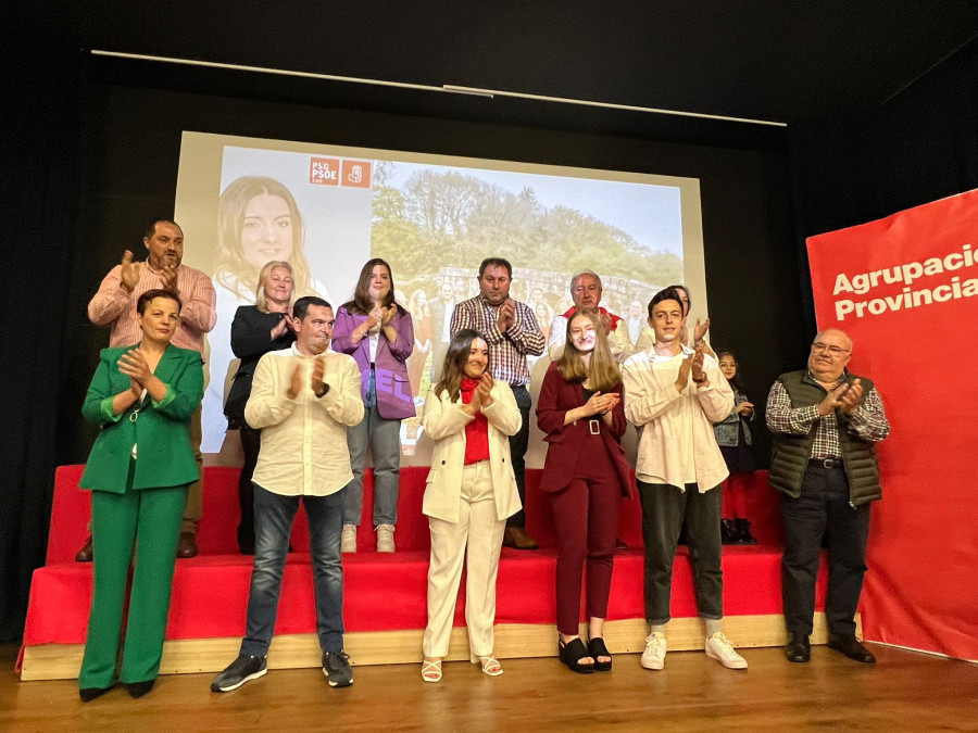 Sheila Rial encabeza el regreso de la candidatura socialista a Zas doce años después