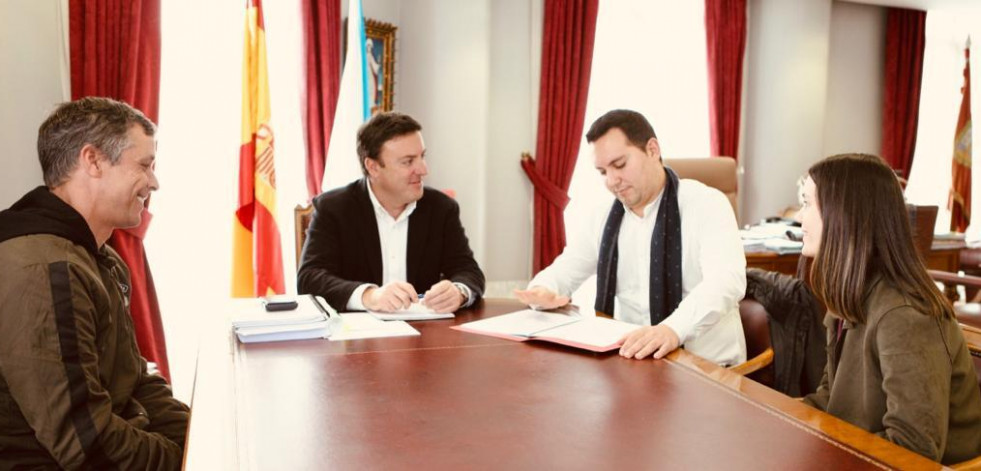 El PP dice que la guardería de Muxía no cumple la normativa y el alcalde lo desmiente