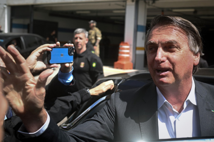 Registran la casa de Bolsonaro en caso de falso certificado de vacuna covid