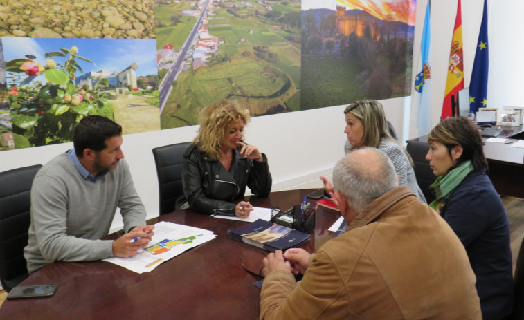 SEA y Concello de Vimianzo promocionan el polígono de la localidad