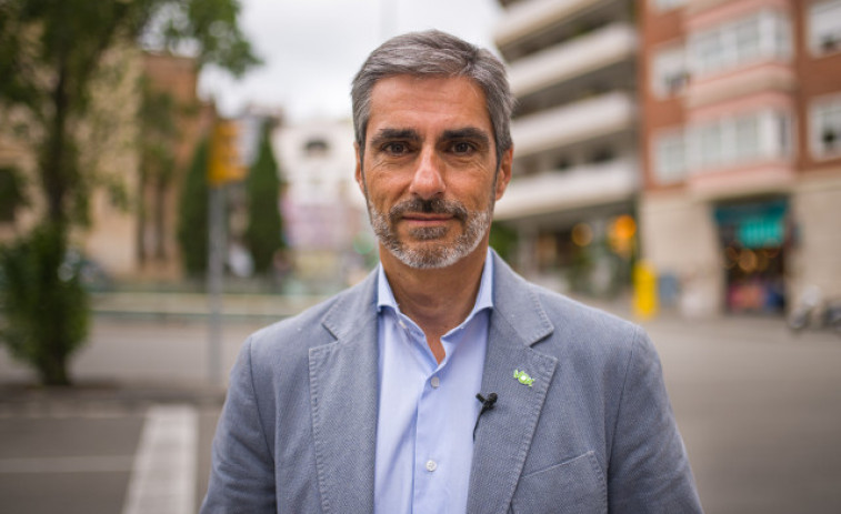 Denunciado el hijo del candidato de Vox en Barcelona por llevar una porra extensible en la manifestación de la Bonanova