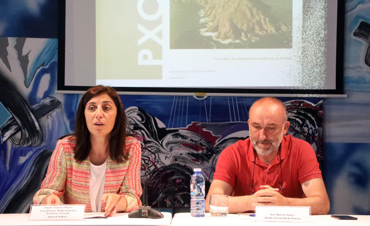 El alcalde de Fisterra recuerda que la mejora de accesos al faro se financiará con fondos europeos