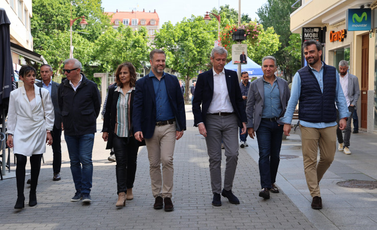 Rueda respalda la candidatura de Rubén Lorenzo en Carballo