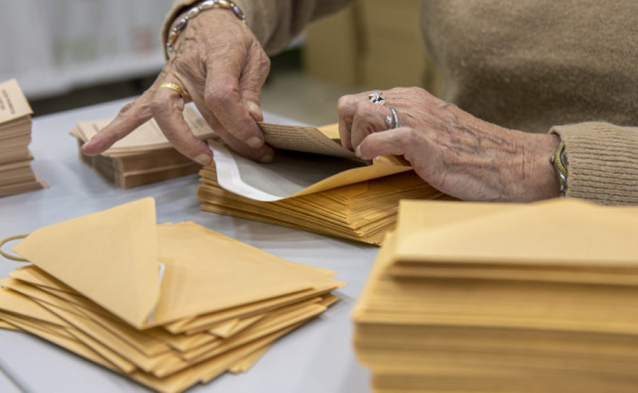 La junta electoral envía al juzgado un supuesto fraude de voto por correo en una residencia de Castro Caldelas