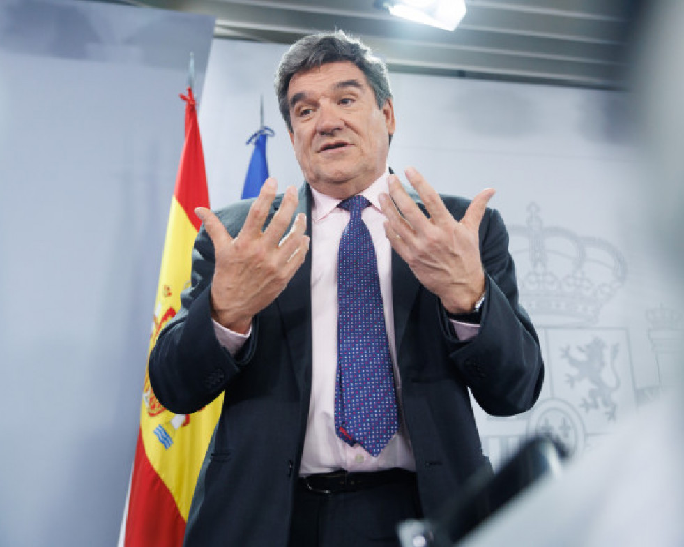 EuropaPress 5058284 ministro inclusion seguridad social migraciones jose luis escriva atiende medios