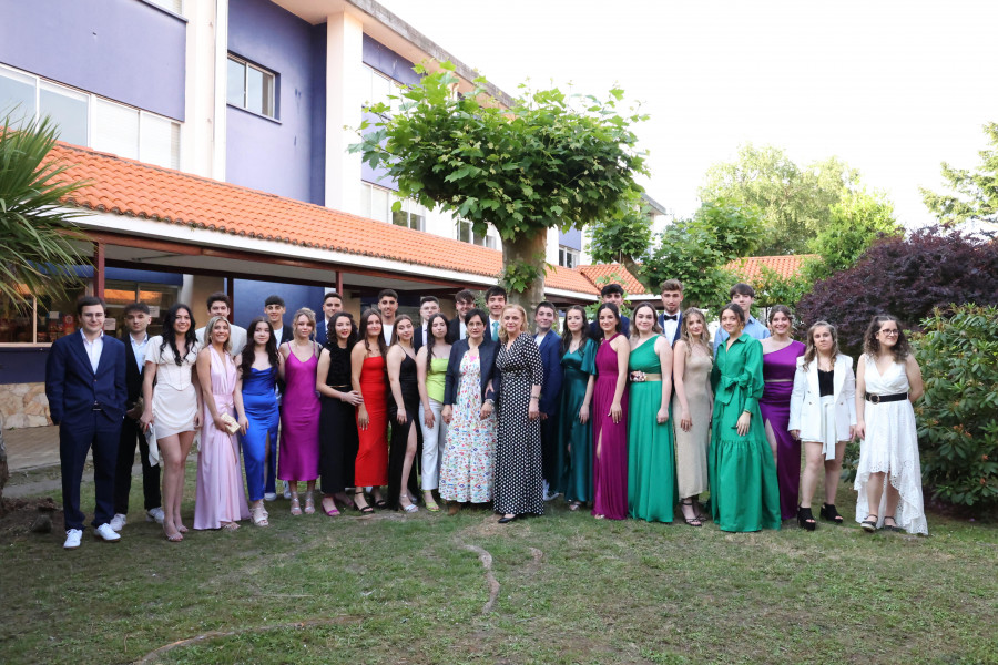 Graduación del alumnado de bachillerato del IES Monte Neme de Carballo