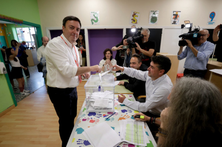 Formoso anima a los gallegos a disfutar de las elecciones "con pasión y respeto por todas las formaciones"