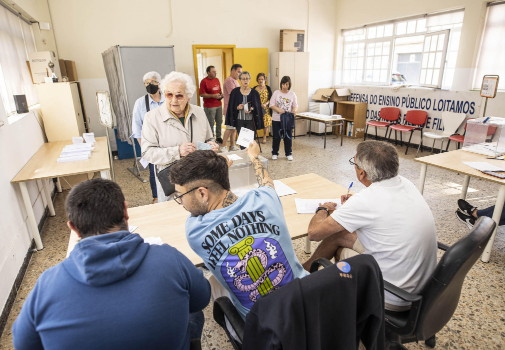 Minuto a minuto de la jornada electoral en Diario de Bergantiños
