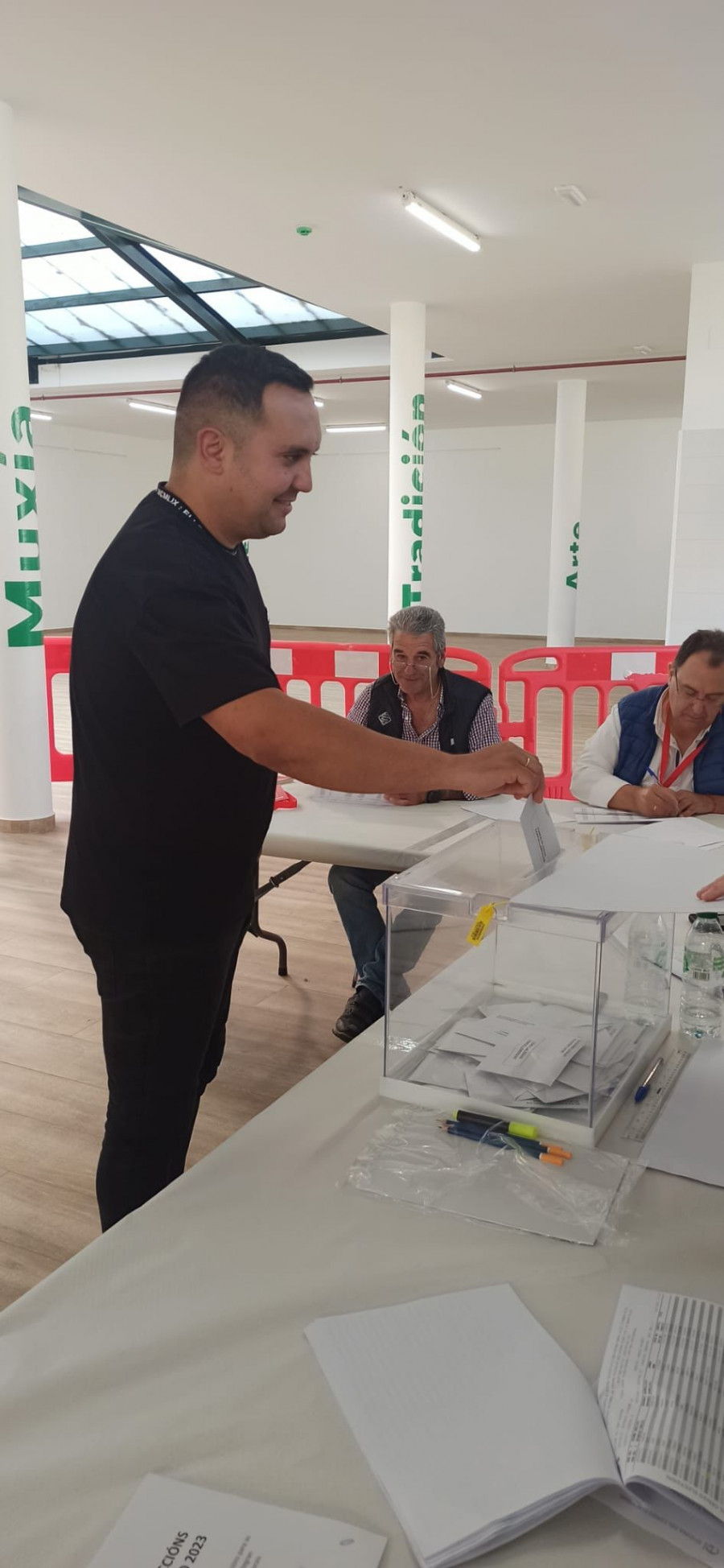 Los socialistas pierden la mayoría en Muxía, aunque continúan siendo la fuerza más votada