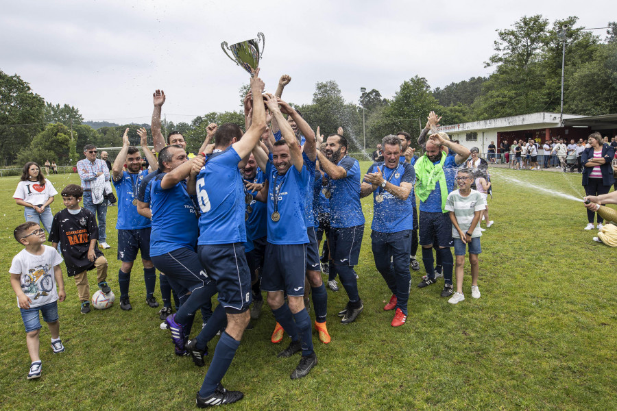 El Razo se hace con la Copa da Costa de Veteranos