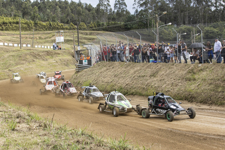 Javier Ramilo gana la prueba del Car Cross del XVI Autocrós Carballo
