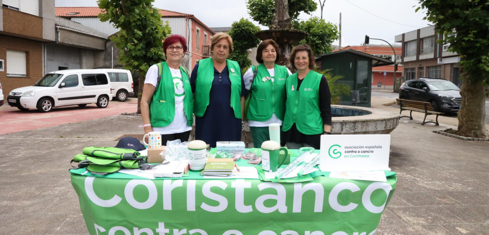 Mesa informativa en Agualada sobre el cáncer de piel
