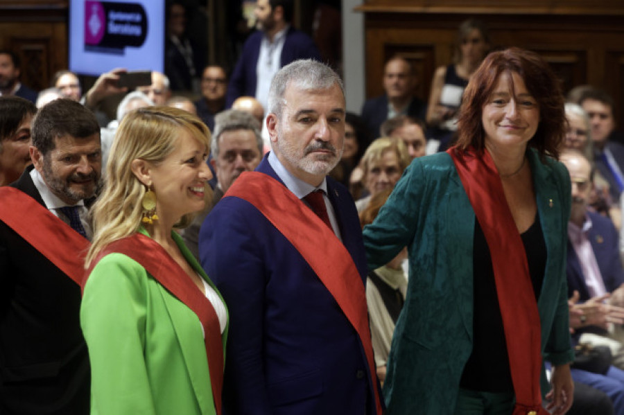 Collboni, elegido alcalde de Barcelona con el apoyo in extremis de los comunes y el PP