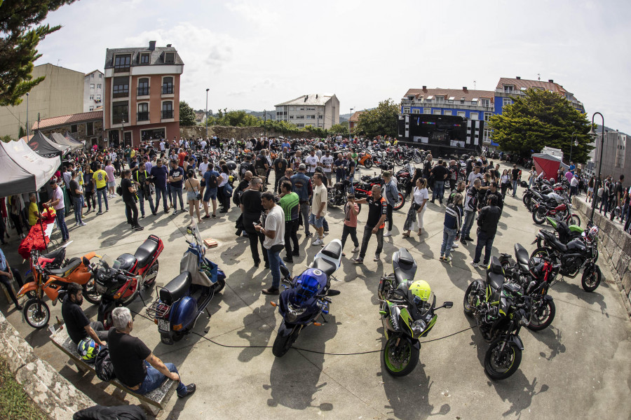 Ponteceso disfruta de la Motofesta