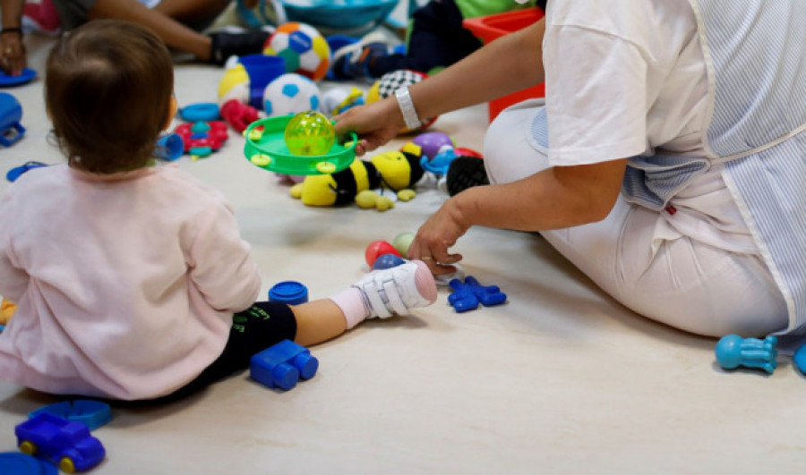 Los empleados de escuelas infantiles irán a la huelga el 29 de junio por un convenio "digno"