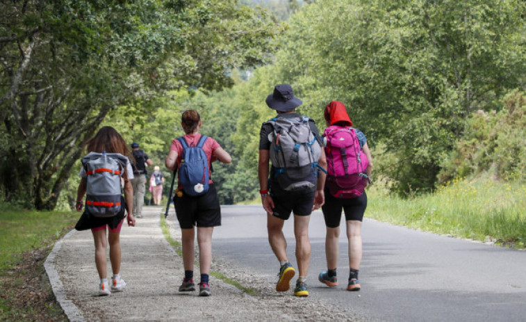 Correos pone en marcha el transporte de mochilas en las principales rutas del Camino de Santiago