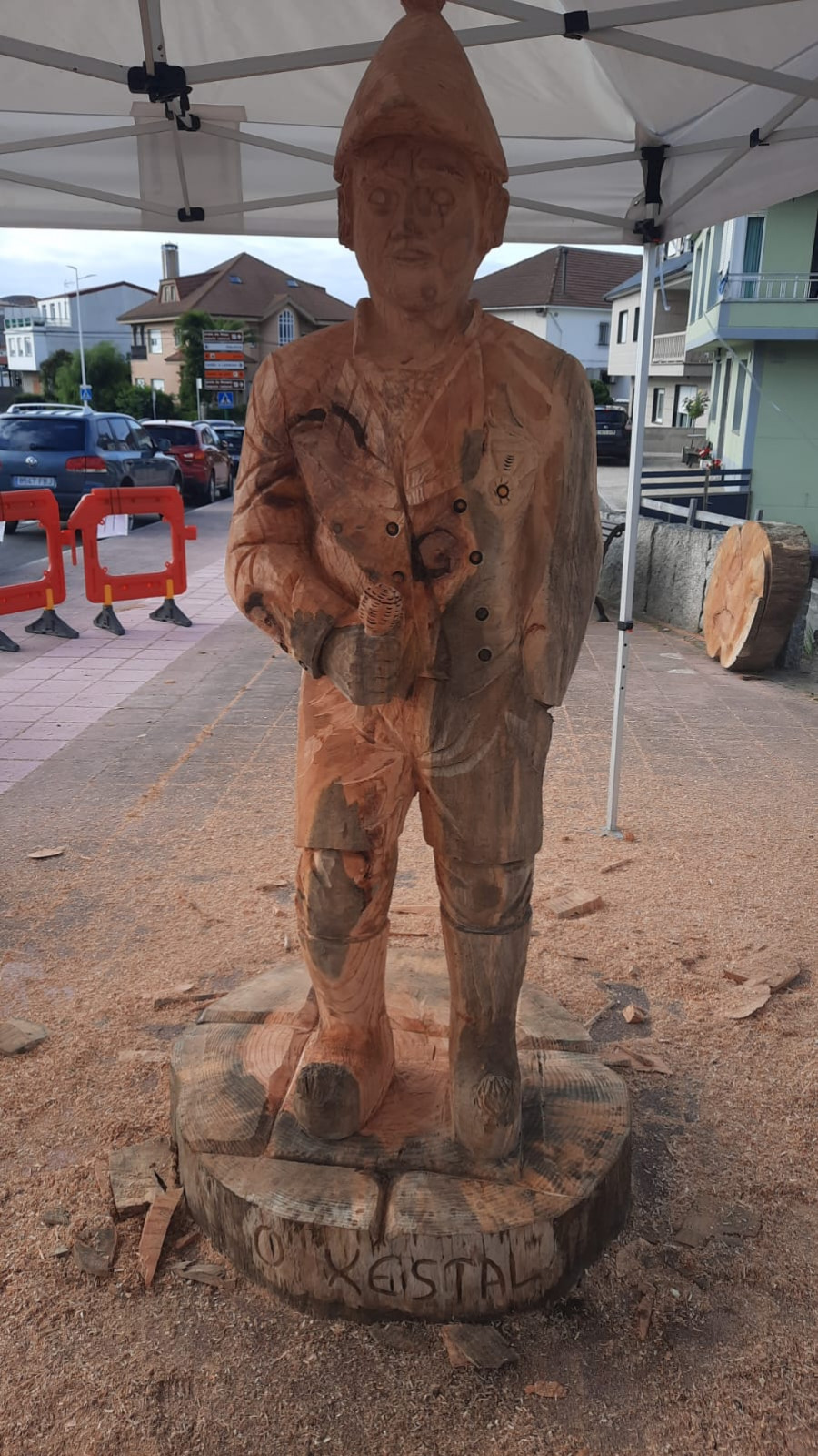 O Xestal ya tiene su escultura de madera