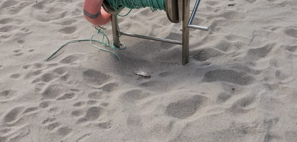 El BNG de Cabana denuncia la inacción del gobierno local ante la falta de socorristas en las playas
