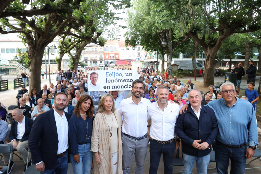 Diego Calvo pide en Carballo unir el voto para garantizar  la victoria de Feijóo el 23J