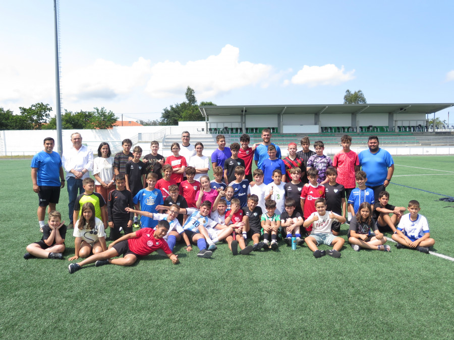 Exitoso campus de fútbol de A Laracha