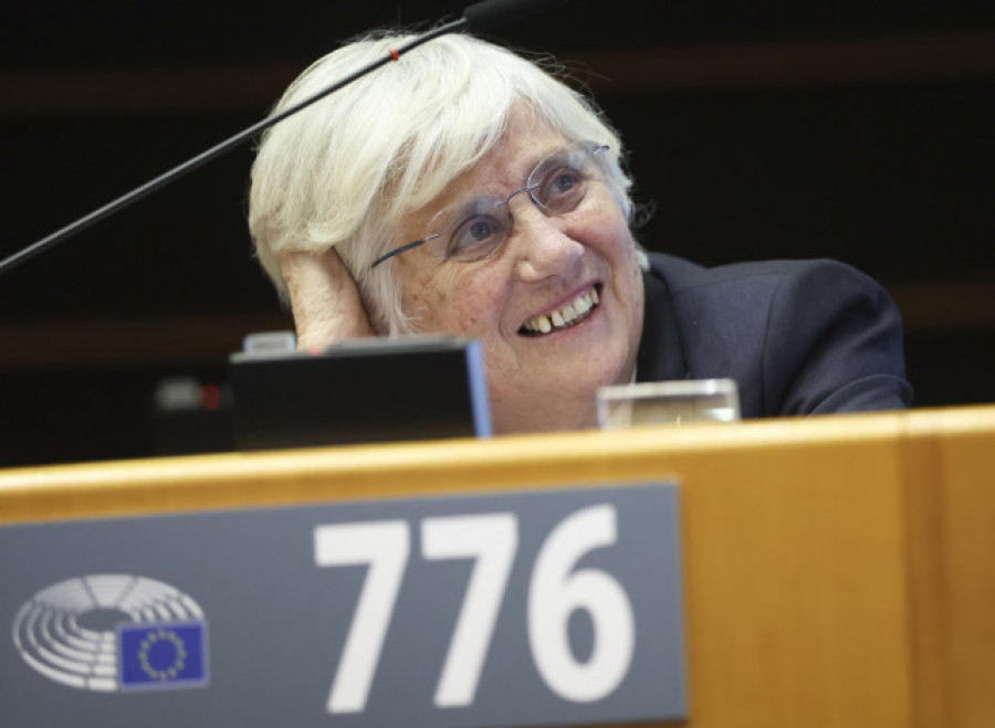 Los Mossos detienen a la eurodiputada de JxCat Clara Ponsatí por orden de Llarena