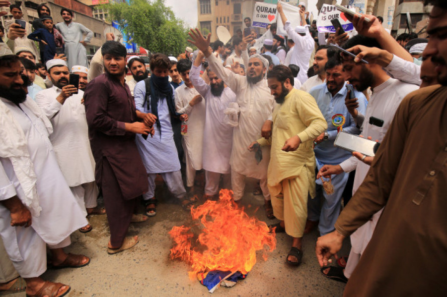Dinamarca y Suecia estudian "restringir" las quemas del Corán y prohibirlas ante las embajadas