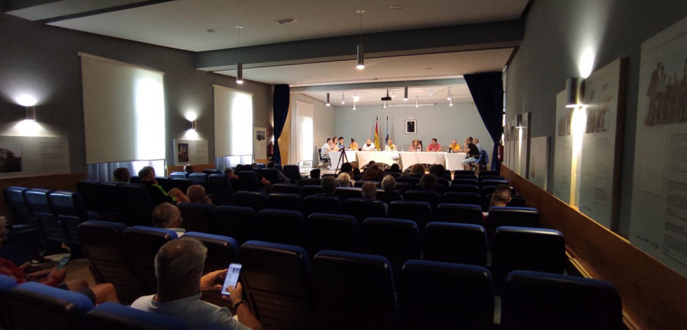 PP y PSOE rechazan de nuevo un sueldo para la alcaldesa de Fisterra