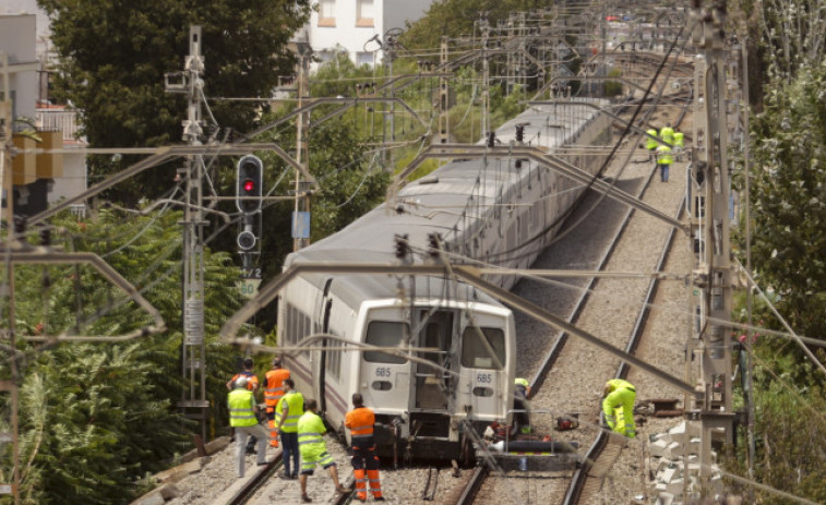 El servicio ferroviario de Cataluña, afectado tras un descarrilamiento sin heridos