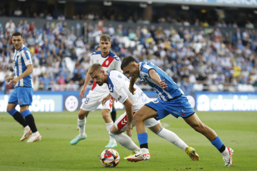 La falta de puntería, un fuera de juego y un portero impiden al Depor abrir la liga con victoria