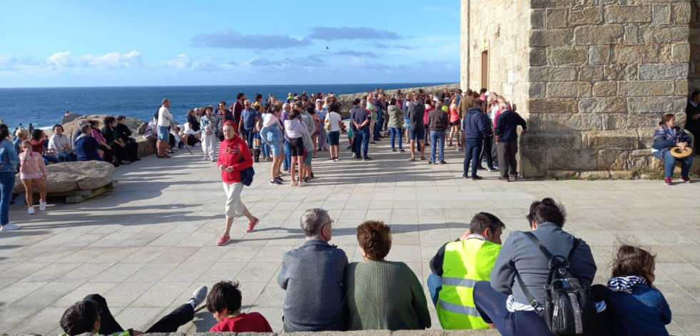 Muxía prepara la seguridad de la Barca